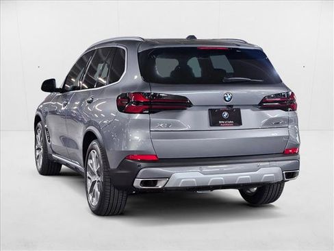 Used 2026 BMW X5 xDrive40i w/ Climate Comfort Package image 7