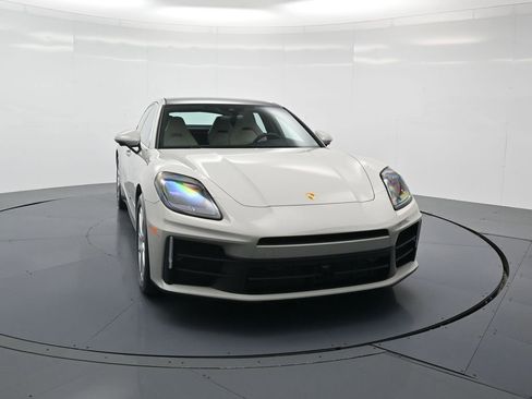 Certified 2026 Porsche Panamera image 30