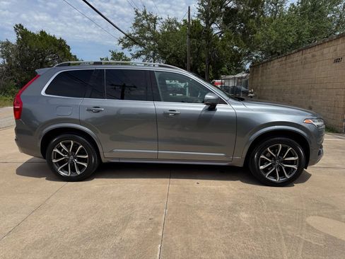 Used 2017 Volvo XC90 T6 Momentum w/ Vision Package AWD/4WD image 12