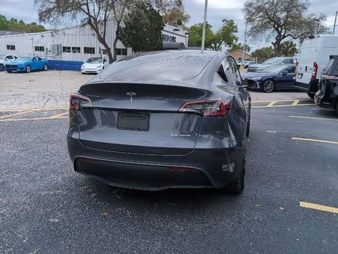 Used 2022 Tesla Model Y Performance image 6