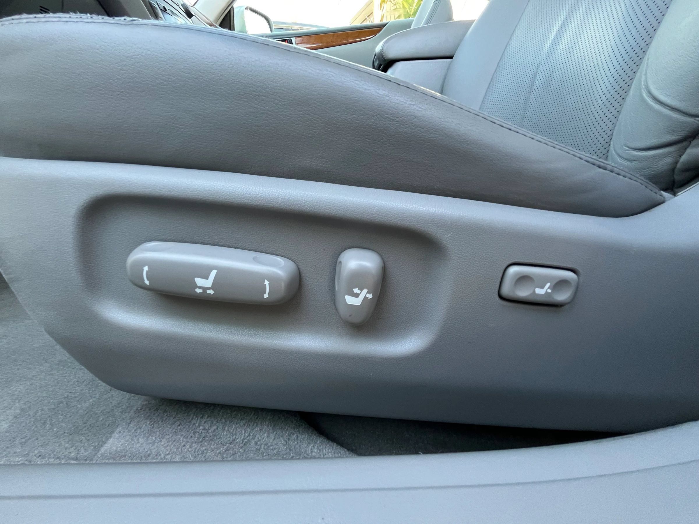 Used 2006 Lexus ES 330 FWD image 12