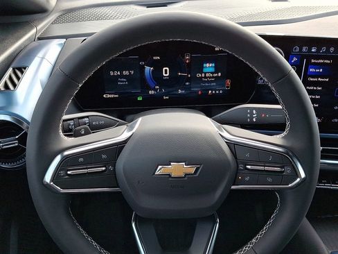 New 2026 Chevrolet Equinox EV LT AWD/4WD image 14