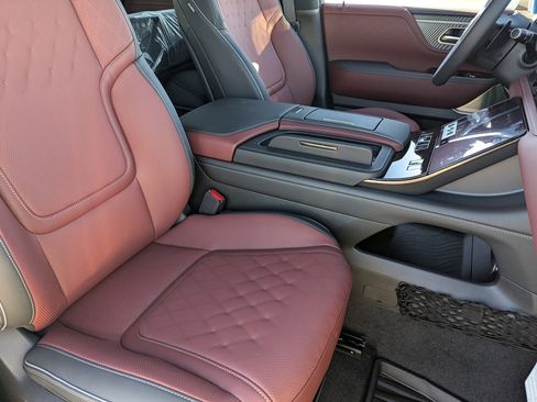 New 2026 INFINITI QX80 Autograph image 10