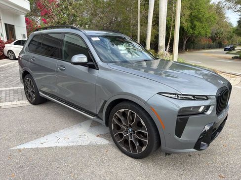 Certified 2023 BMW X7 xDrive40i w/ Executive Package image 9