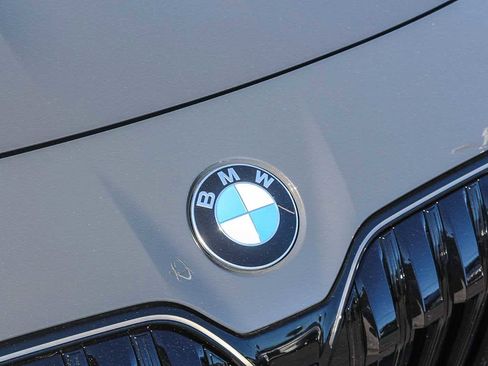 New 2026 BMW 740i w/ Premium Package image 11