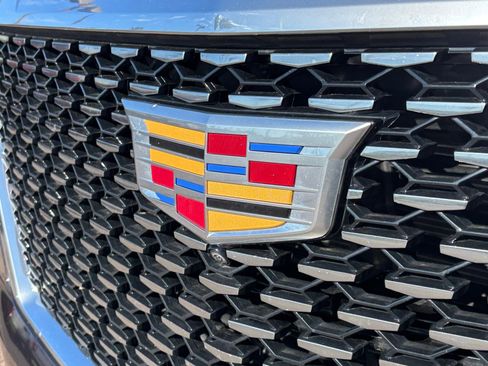 Used 2024 Cadillac Escalade Premium Luxury image 22