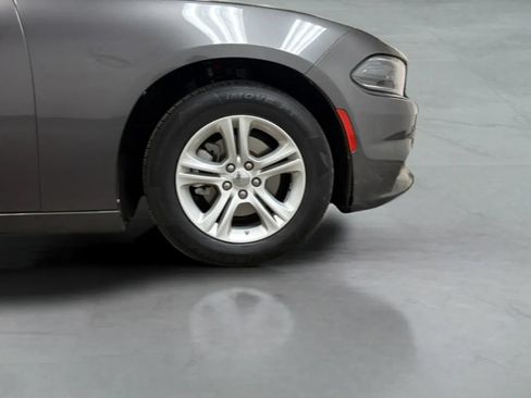 Used 2022 Dodge Charger SXT RWD image 24