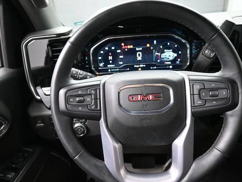 Used 2023 GMC Sierra 1500 Elevation AWD/4WD image 8