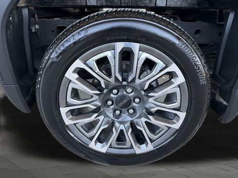 Used 2025 GMC Sierra 1500 Denali Ultimate AWD/4WD image 24