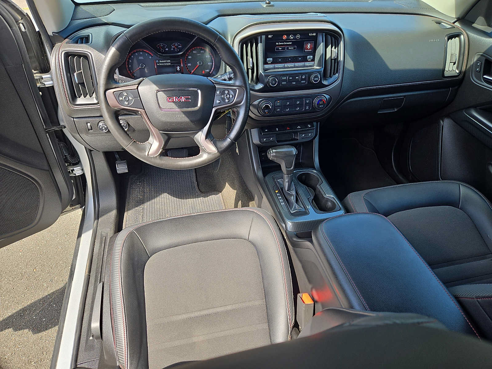 Used 2015 GMC Canyon SLE w/ All-Terrain Package AWD/4WD image 11