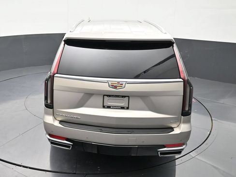 Certified 2022 Cadillac Escalade Premium Luxury RWD image 15