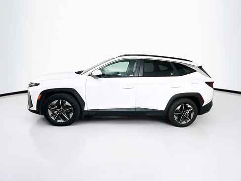 Used 2025 Hyundai Tucson SEL FWD image 4