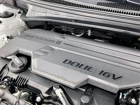 Used 2023 Hyundai Elantra SEL image 34