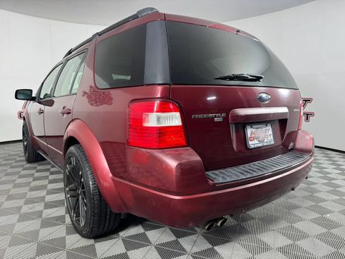 Used 2006 Ford Freestyle Limited AWD/4WD image 25