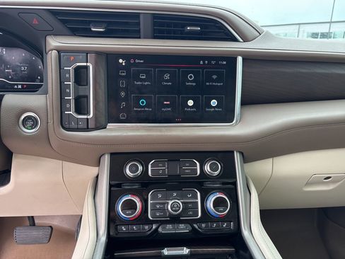 Used 2022 GMC Yukon Denali image 22