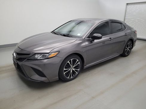 Used 2018 Toyota Camry SE w/ Protection Package (Q2) FWD image 2