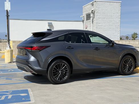 Used 2025 Lexus RX 350 Premium w/ Convenience Package image 11