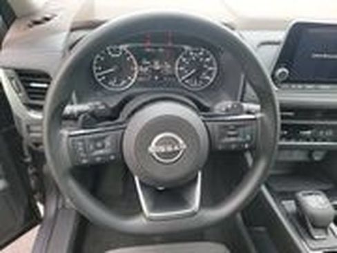 Used 2023 Nissan Rogue SV AWD/4WD image 25