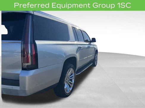 Certified 2020 Cadillac Escalade ESV Premium Luxury w/ LPO, Radiant Package AWD/4WD image 6