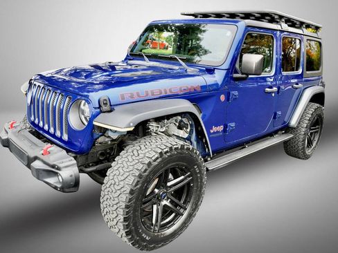 Used 2019 Jeep Wrangler Unlimited Rubicon w/ Cold Weather Group image 3