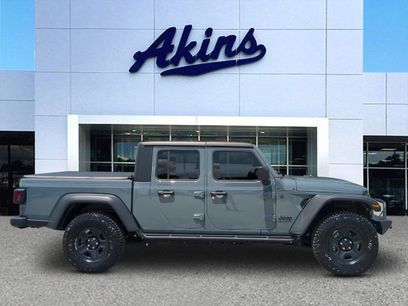 Used 2024 Jeep Gladiator Sport