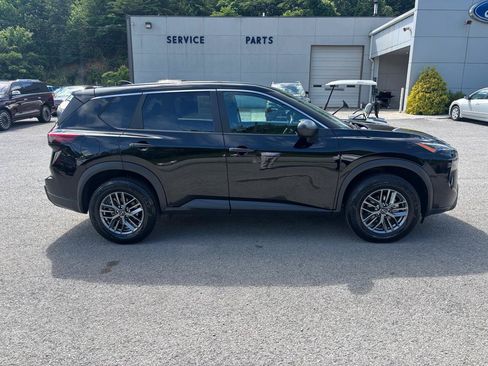 Used 2024 Nissan Rogue S AWD/4WD image 5