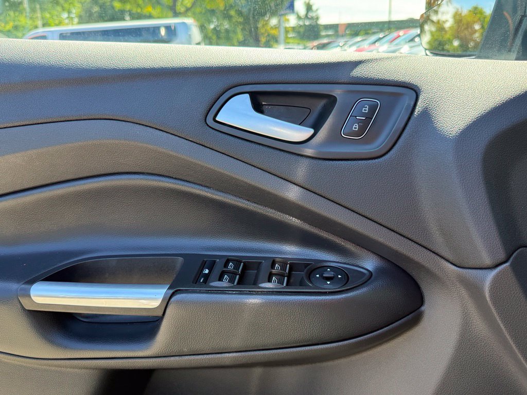 Used 2019 Ford Escape SEL AWD/4WD image 21
