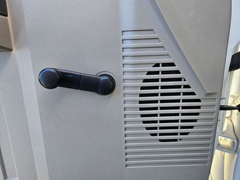 Used 2008 Ford F350 XL RWD image 15