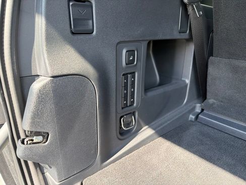 Used 2026 Ford Expedition Platinum w/ Platinum Ultimate Package AWD/4WD image 17