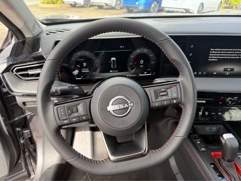 New 2026 Nissan Kicks SR FWD image 6