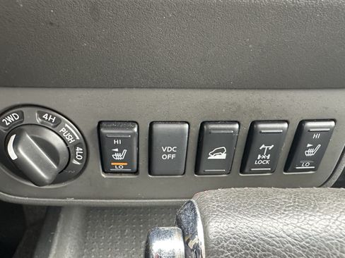 Used 2010 Nissan Frontier PRO-4X w/ Pro-4x Value Truck Pkg AWD/4WD image 26