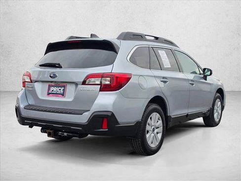 Used 2019 Subaru Outback 2.5i Premium w/ Popular Package #2 AWD/4WD image 5