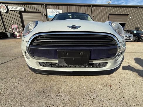 Used 2016 MINI Cooper 2-Door Hardtop image 21