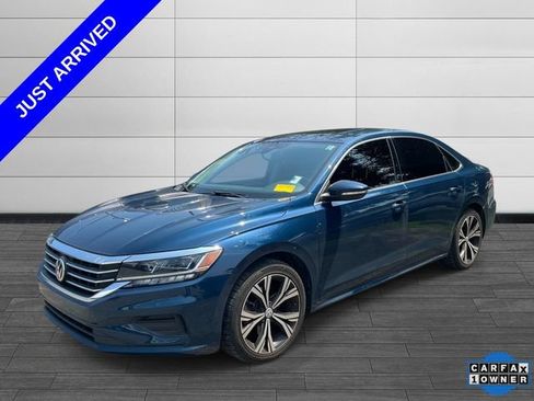 Used 2021 Volkswagen Passat 2.0T SE FWD image 6