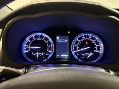 Used 2019 Toyota Highlander SE image 14