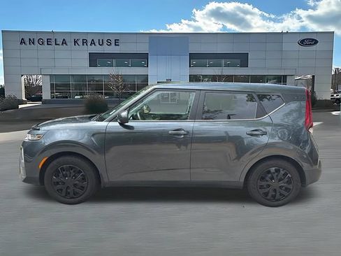 Used 2020 Kia Soul LX FWD image 4