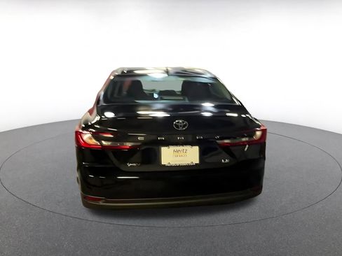 Used 2025 Toyota Camry LE image 12