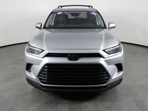 Used 2025 Toyota Grand Highlander FWD image 13