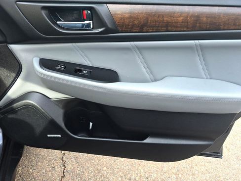 Used 2018 Subaru Outback 2.5i Limited image 25