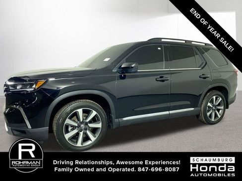 Used 2025 Honda Pilot Elite image 1