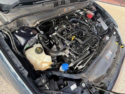 Used 2020 Ford Fusion SEL FWD image 24