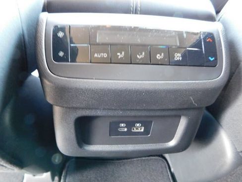 Certified 2022 Nissan Pathfinder S FWD image 9