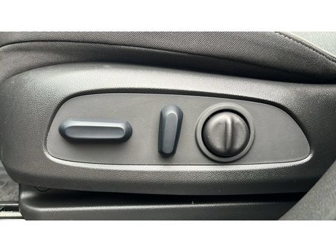 Certified 2023 Chevrolet TrailBlazer LT FWD image 25
