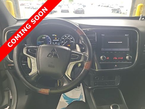 Used 2022 Mitsubishi Outlander GT AWD/4WD image 6