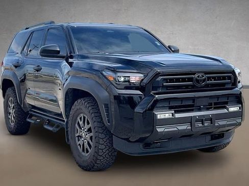 Used 2025 Toyota 4Runner SR5 AWD/4WD image 10