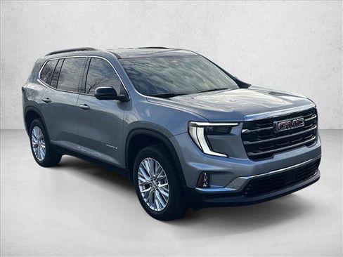 Used 2025 GMC Acadia Elevation w/ Elevation Premium Package image 3