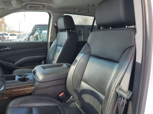Used 2019 Chevrolet Tahoe LT AWD/4WD image 16