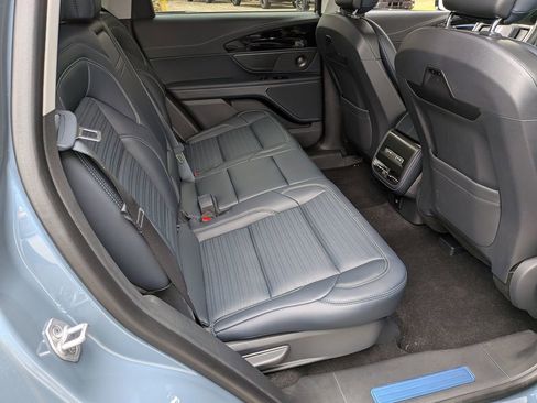 New 2025 Lincoln Nautilus Reserve image 35