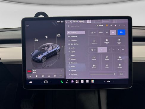 Used 2025 Tesla Model Y Long Range RWD image 10