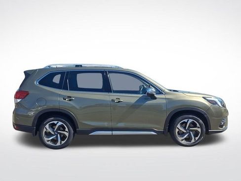 Used 2023 Subaru Forester Touring AWD/4WD image 7